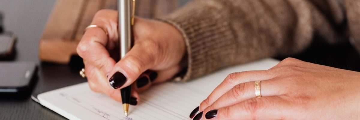 Saiba como planejar sua aposentadoria com segurança e evitar problemas futuros com o planejamento previdenciário.